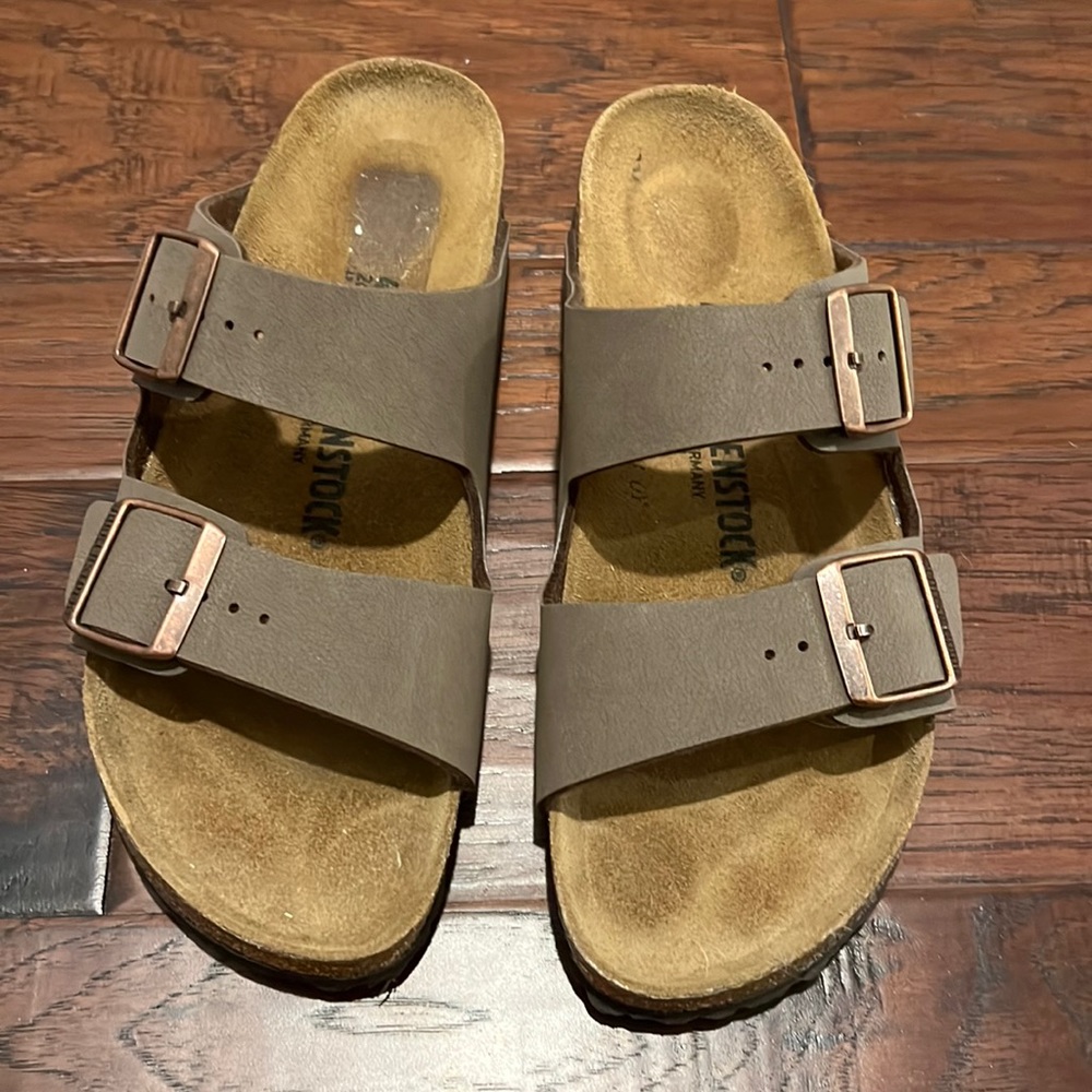 Birkenstock 40 *Like new condition